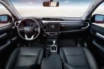 Toyota Hilux Invincible Double Cab 4x4 2015 года